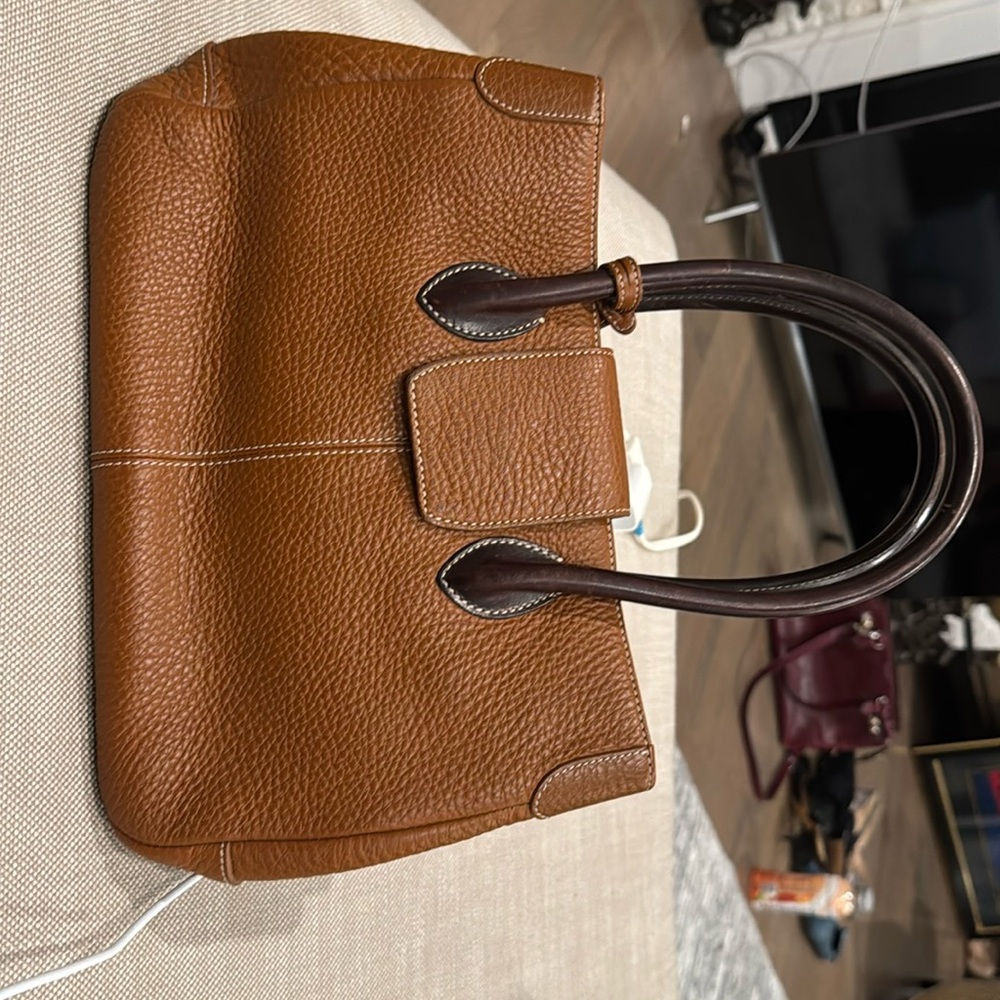 Brown Dooney & Bourke handbag - great condition